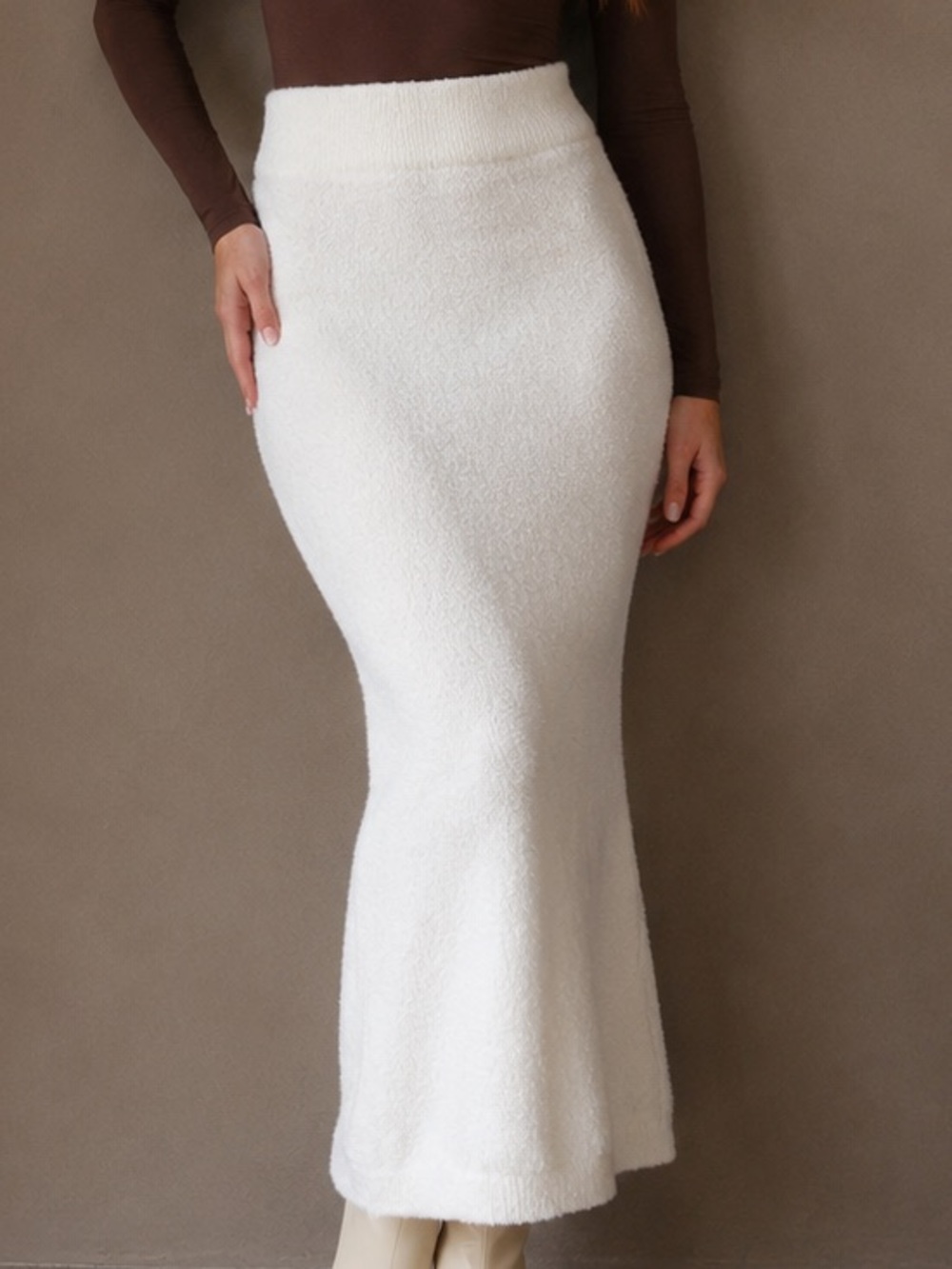 NEW Petal & Pup Rowee White Bouclé Knit Bodycon Maxi Skirt Size M